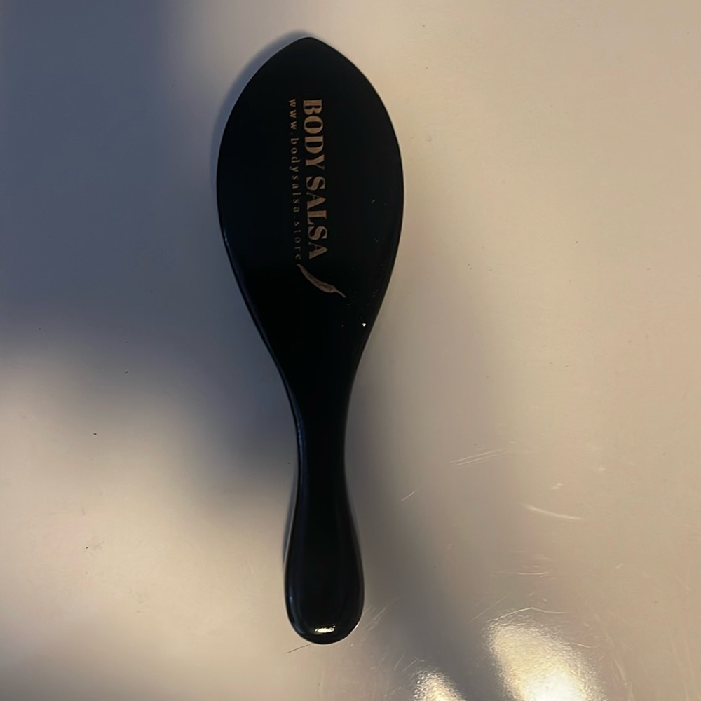 Hard bristle Boars Hair 360 curve large wave brush by Body Salsa